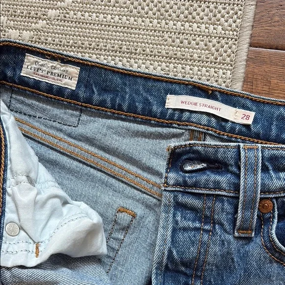 Wedgie straight Levi’s size 28 - Picture 7 of 10